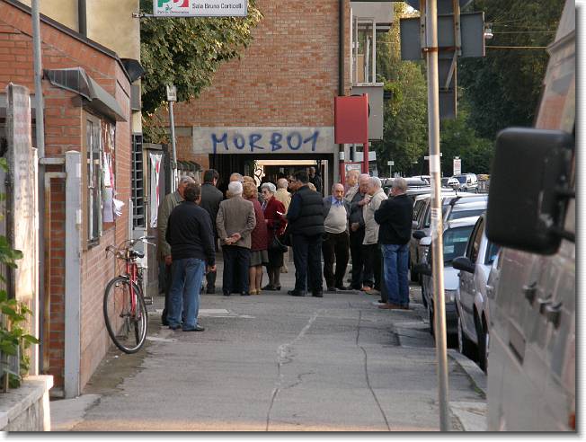 Clicca per scorrere le foto originali ingrandite
