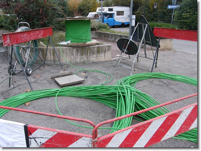 Clicca per scorrere le foto originali ingrandite