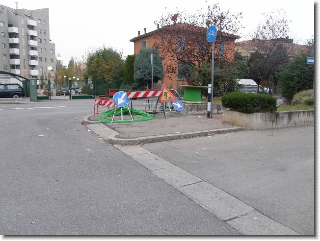 Clicca per scorrere le foto originali ingrandite