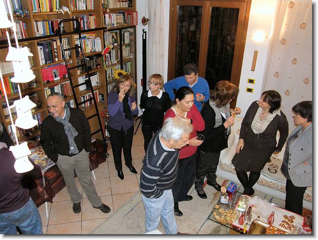 Clicca per scorrere le foto originali ingrandite