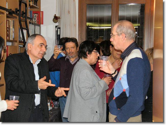 Clicca per scorrere le foto originali ingrandite