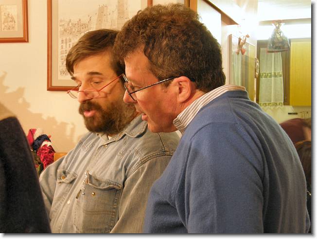 Clicca per scorrere le foto originali ingrandite