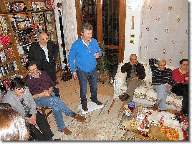 Clicca per scorrere le foto originali ingrandite