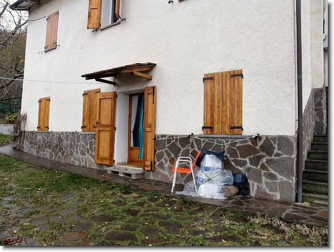 Clicca per scorrere le foto originali ingrandite