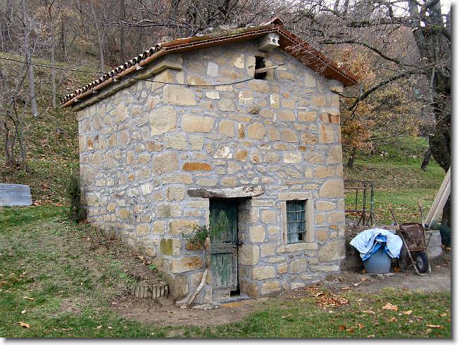 Clicca per scorrere le foto originali ingrandite
