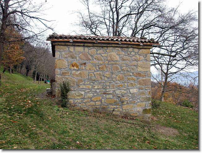 Clicca per scorrere le foto originali ingrandite