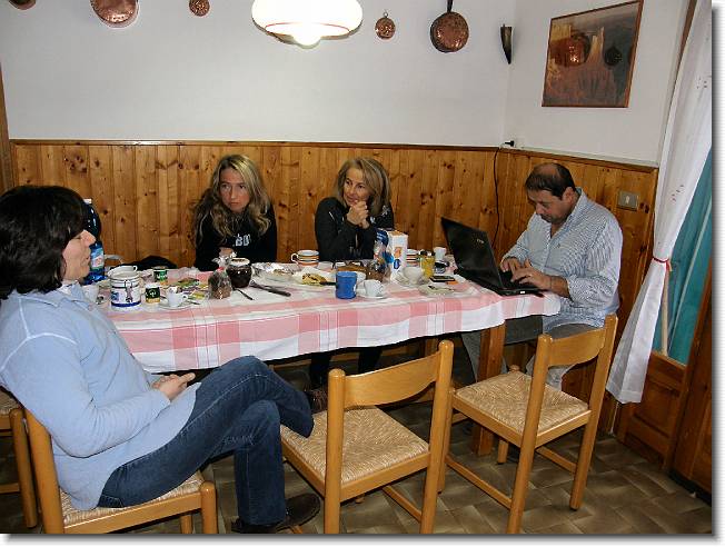 Clicca per scorrere le foto originali ingrandite