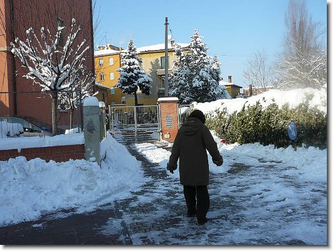 Clicca per scorrere le foto originali ingrandite