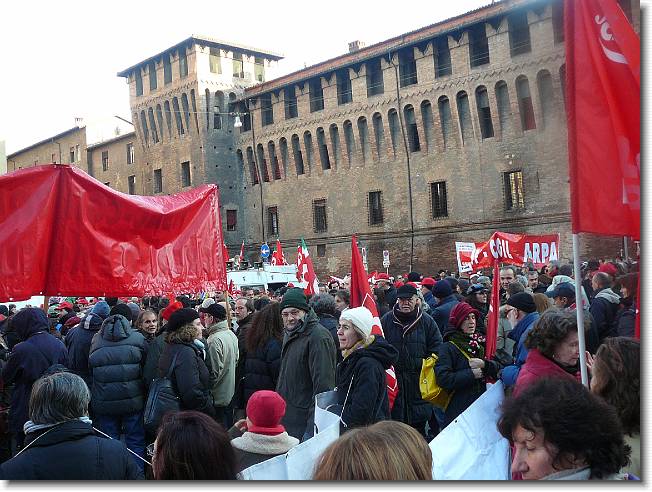 Clicca per scorrere le foto originali ingrandite