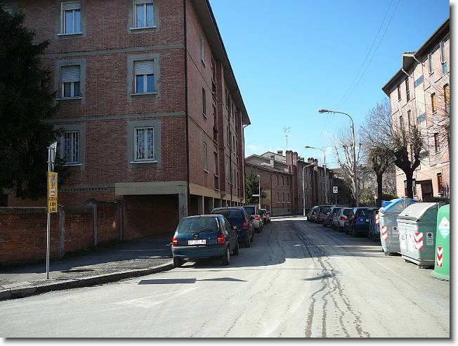 Clicca per scorrere le foto originali ingrandite