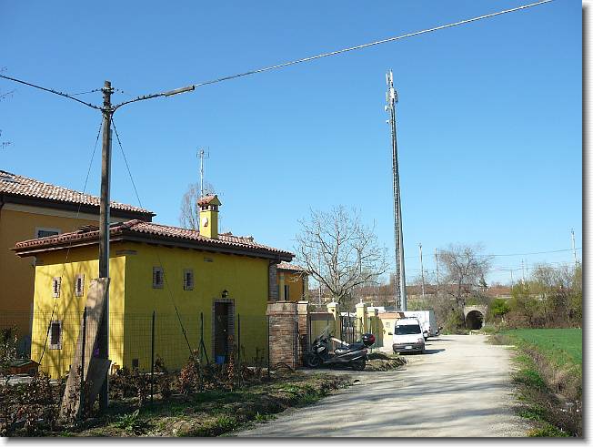 Clicca per scorrere le foto originali ingrandite