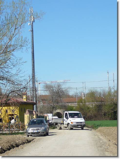 Clicca per scorrere le foto originali ingrandite