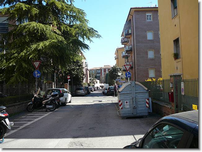 Clicca per scorrere le foto originali ingrandite