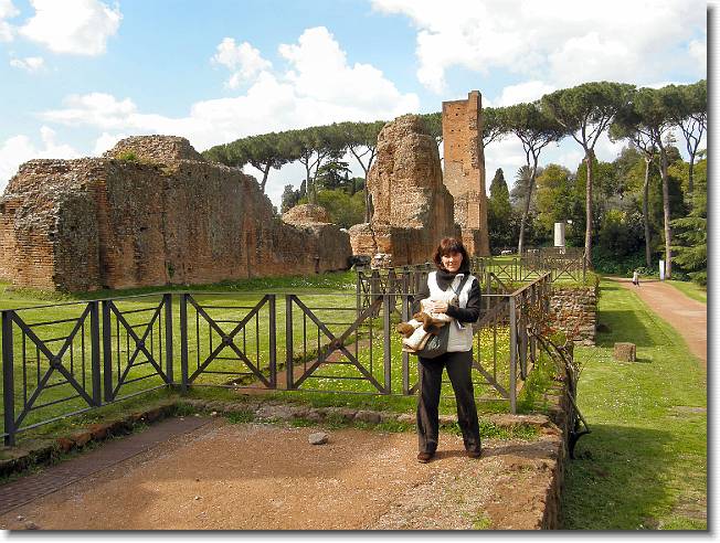 Clicca per scorrere le foto originali ingrandite