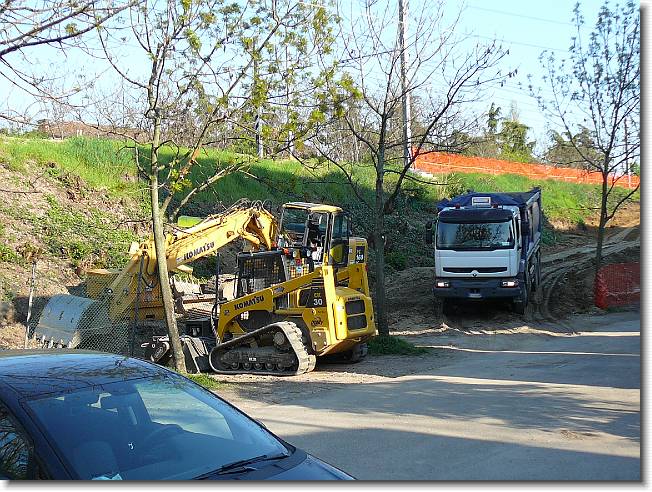 Clicca per scorrere le foto originali ingrandite