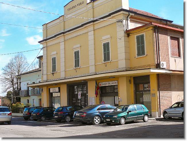 Clicca per scorrere le foto originali ingrandite
