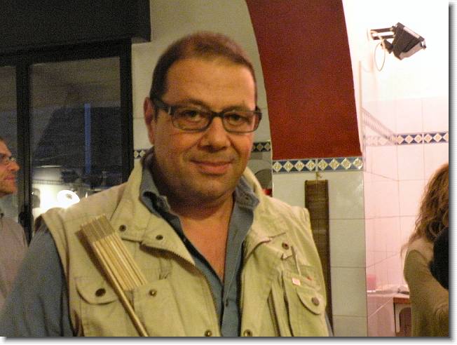 Clicca per scorrere le foto originali ingrandite