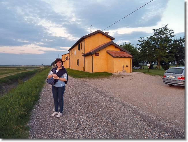 Clicca per scorrere le foto originali ingrandite
