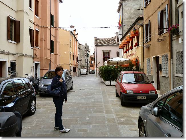 Clicca per scorrere le foto originali ingrandite