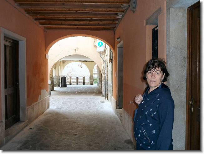 Clicca per scorrere le foto originali ingrandite