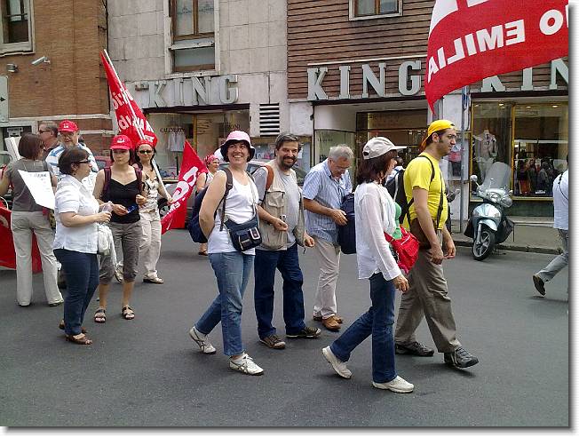 Clicca per scorrere le foto originali ingrandite