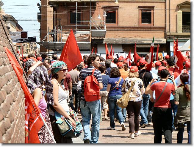 Clicca per scorrere le foto originali ingrandite