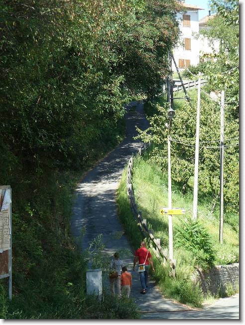 Clicca per scorrere le foto originali ingrandite