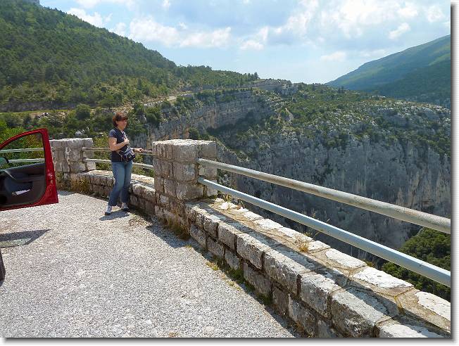 Clicca per scorrere le foto originali ingrandite