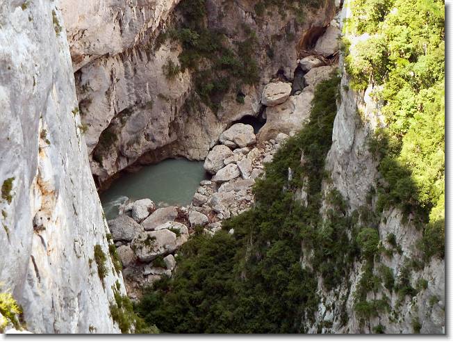 Clicca per scorrere le foto originali ingrandite