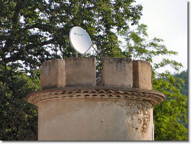 Clicca per scorrere le foto originali ingrandite