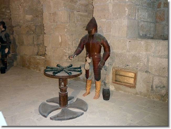 Clicca per scorrere le foto originali ingrandite