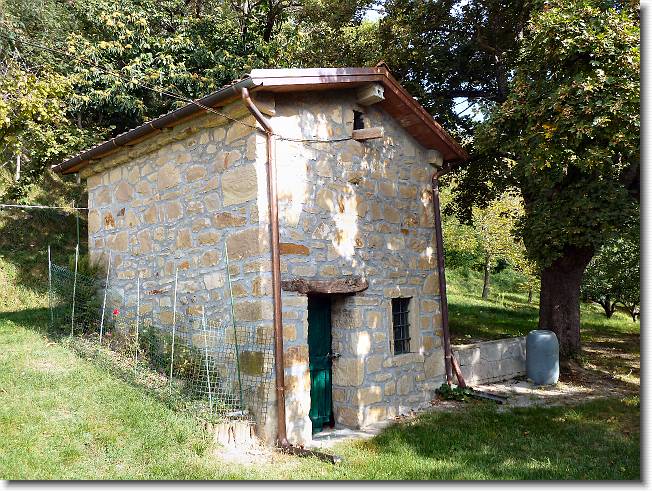 Clicca per scorrere le foto originali ingrandite