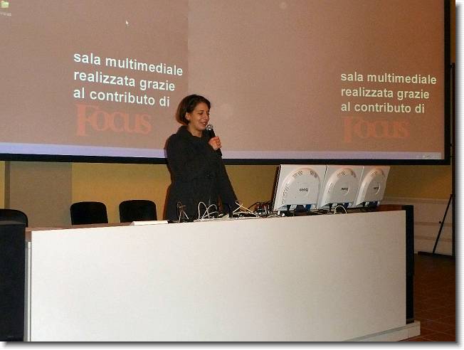 Clicca per scorrere le foto originali ingrandite