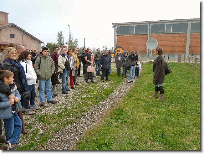 Clicca per scorrere le foto originali ingrandite