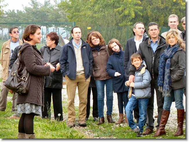 Clicca per scorrere le foto originali ingrandite