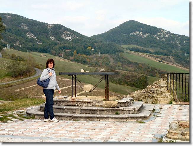 Clicca per scorrere le foto originali ingrandite