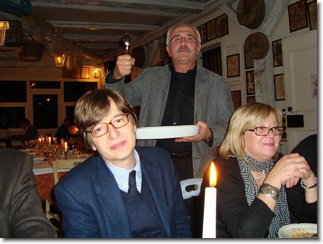 Clicca per scorrere le foto originali ingrandite