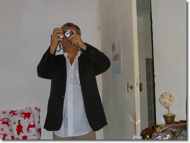 Clicca per scorrere le foto originali ingrandite