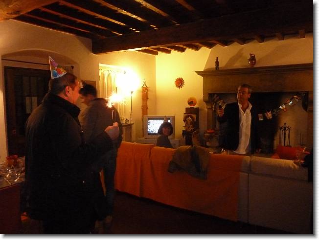 Clicca per scorrere le foto originali ingrandite