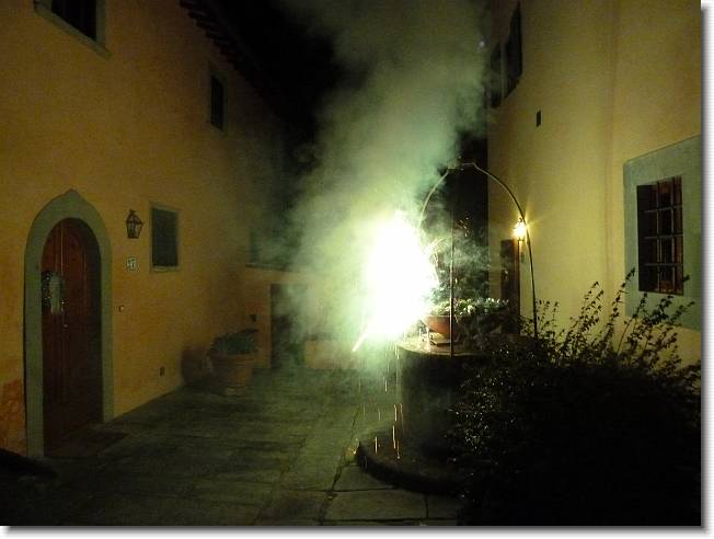 Clicca per scorrere le foto originali ingrandite