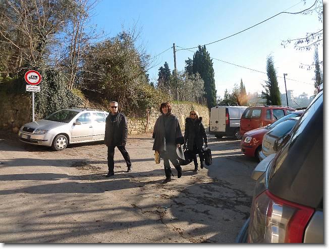 Clicca per scorrere le foto originali ingrandite