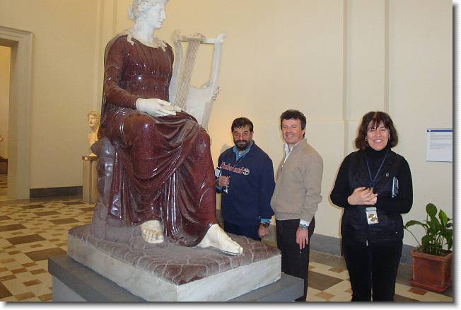 Clicca per scorrere le foto originali ingrandite