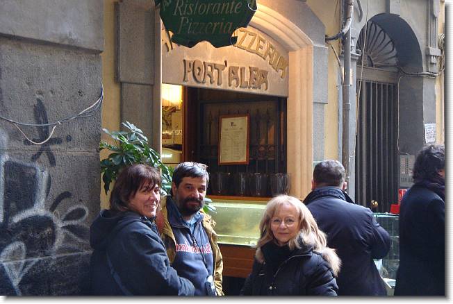 Clicca per scorrere le foto originali ingrandite