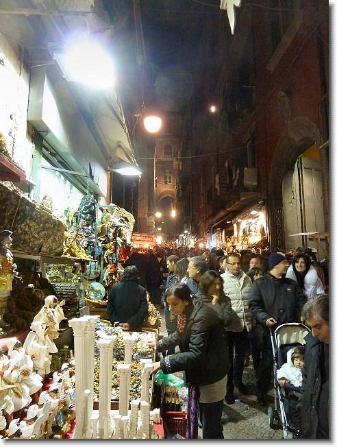 Clicca per scorrere le foto originali ingrandite