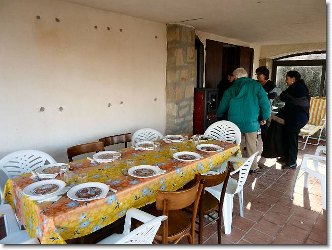 Clicca per scorrere le foto originali ingrandite