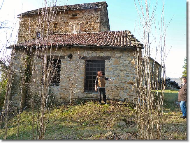 Clicca per scorrere le foto originali ingrandite