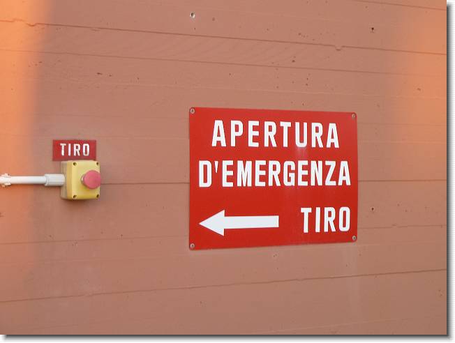 Clicca per scorrere le foto originali ingrandite