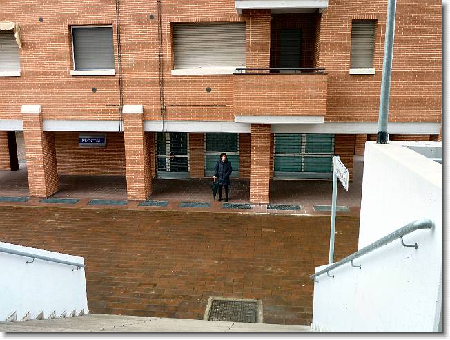 Clicca per scorrere le foto originali ingrandite