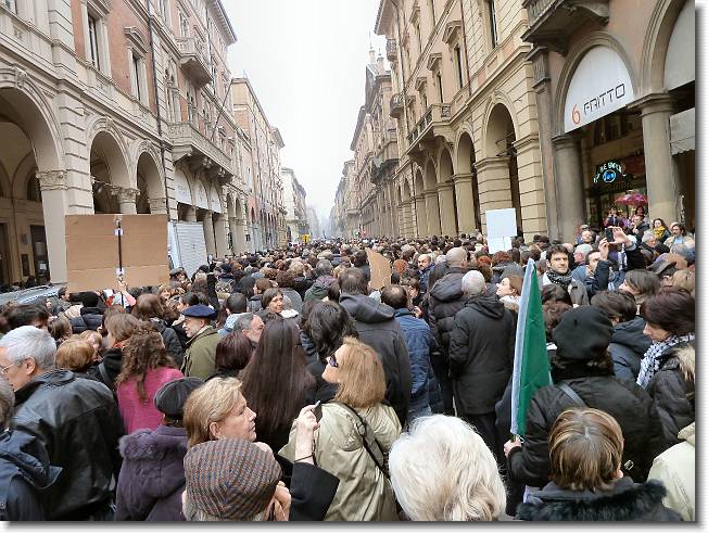 Clicca per scorrere le foto originali ingrandite