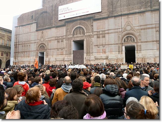 Clicca per scorrere le foto originali ingrandite